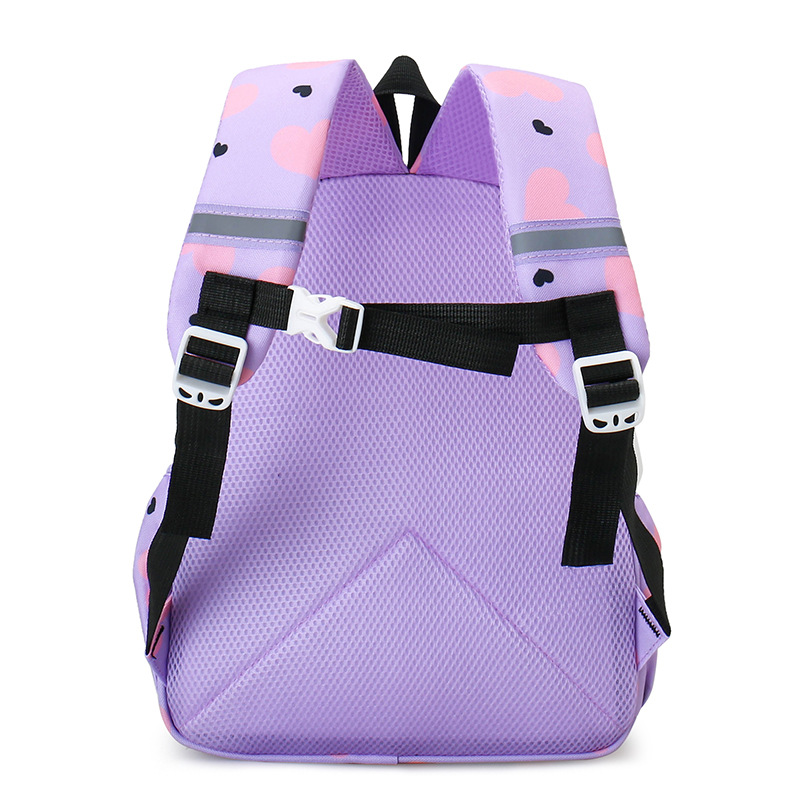 Cross-border kindergarten schoolbags, cartoon and cute, 3-6 years old boys and girls backpacks, medium and senior class backpacks, children's schoolbags Application Scenario