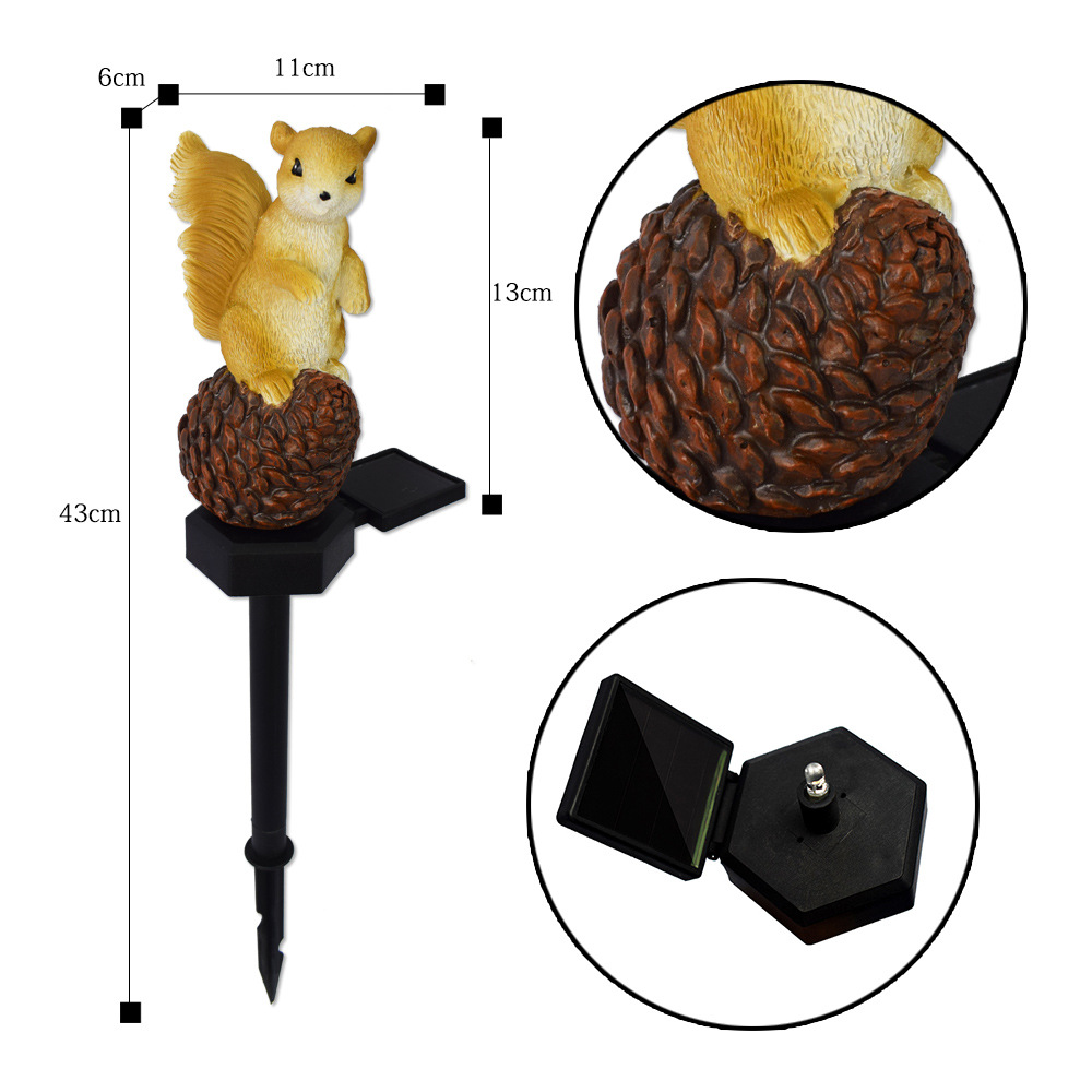 Solar outdoor lights, courtyard lights, villa waterproof terrace decorative lights, garden landscape arrangement squirrel resin lights Application Scenario