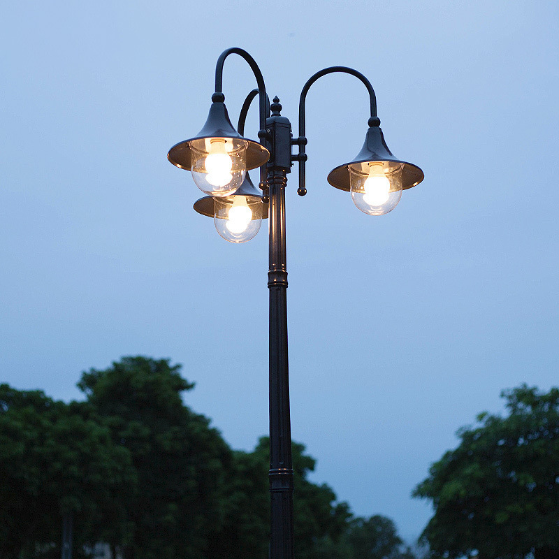 Outdoor lamp, community garden, villa, household 220V ultra-bright waterproof courtyard character, 3-meter high pole, European retro street lamp Application Scenario