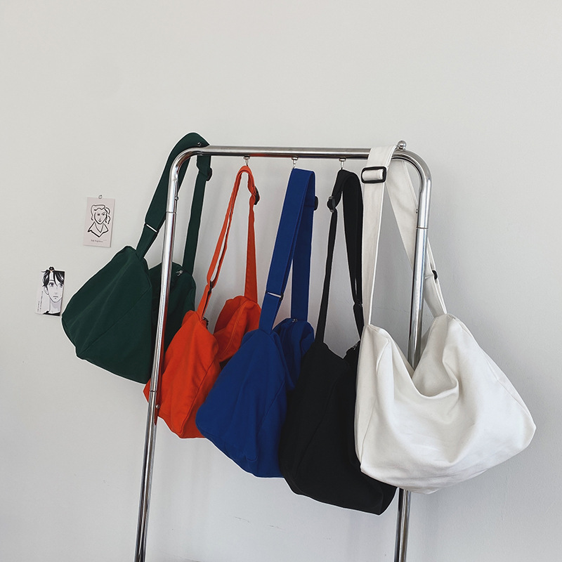 Solid color large-capacity canvas bag for women, 2021 new ins style simple single-shoulder crossbody bag, retro tote bag Specification drawing