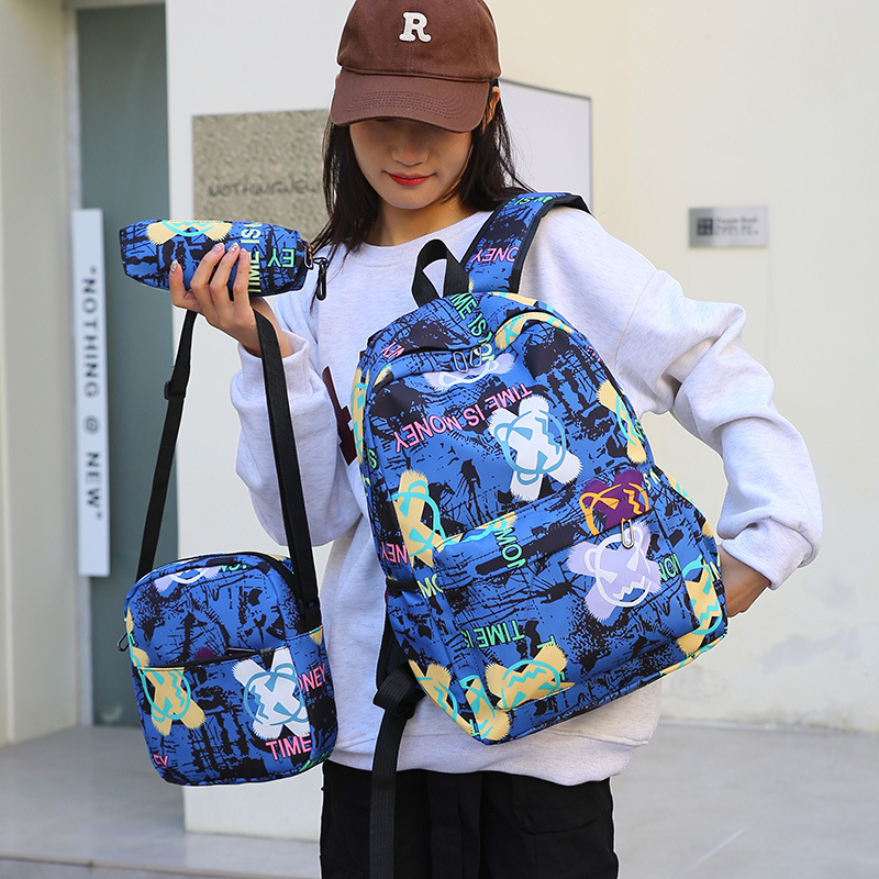 Wholesale of large-capacity new outdoor travel bags, business and leisure backpacks, and school bags for junior and senior high school students full figure