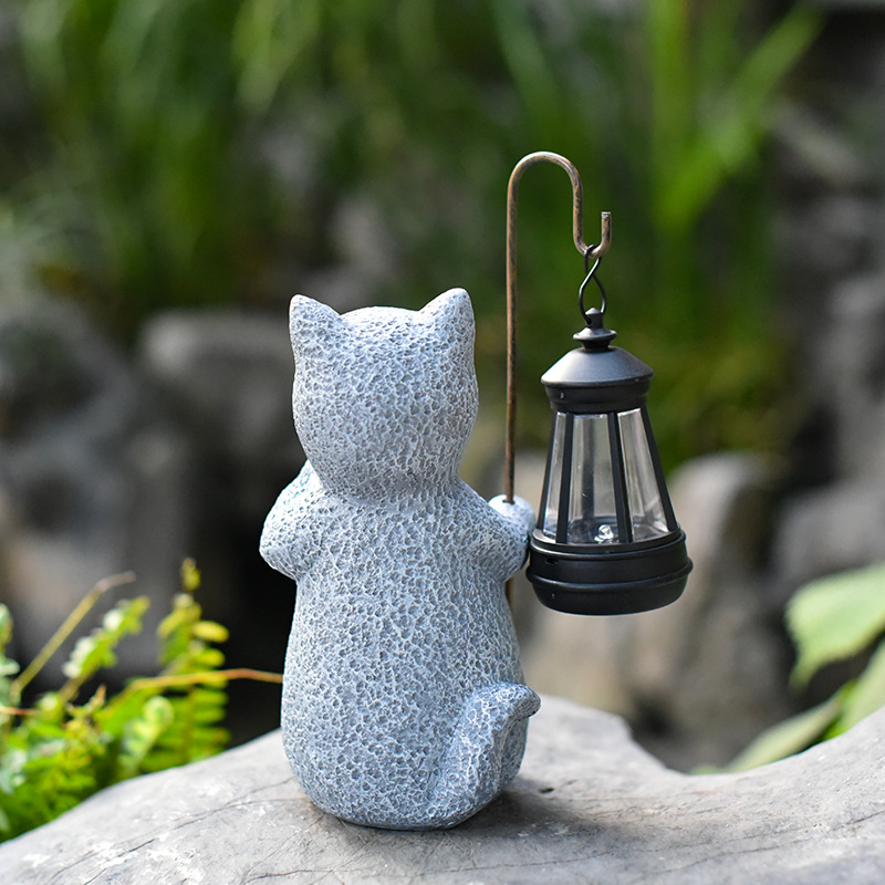 Outdoor solar statues, cat garden statues, ornaments, outdoor garden simulation animal resin handicrafts for decoration Application Scenario