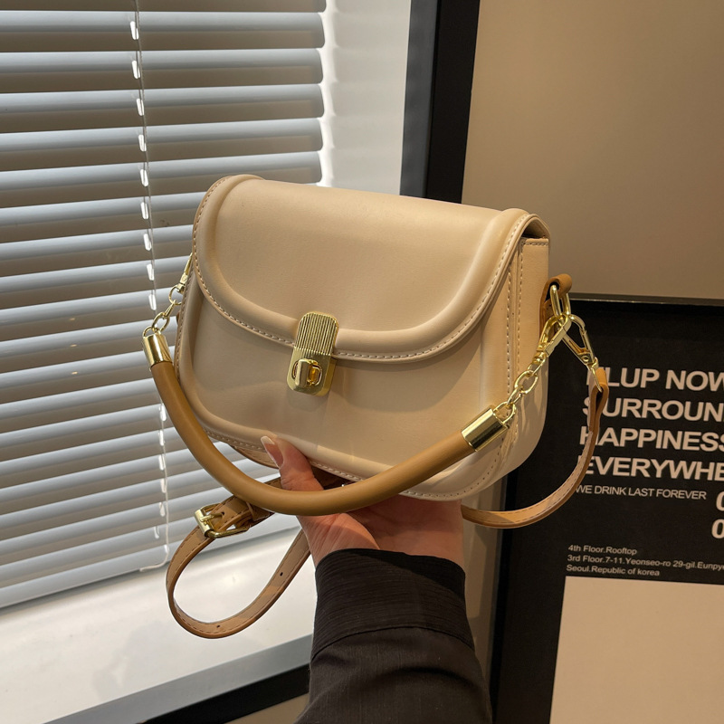 Retro Mocha mini bag for women, 2024 new solid color, fashionable and versatile saddle bag, Korean version, niche commuter crossbody bag details Picture