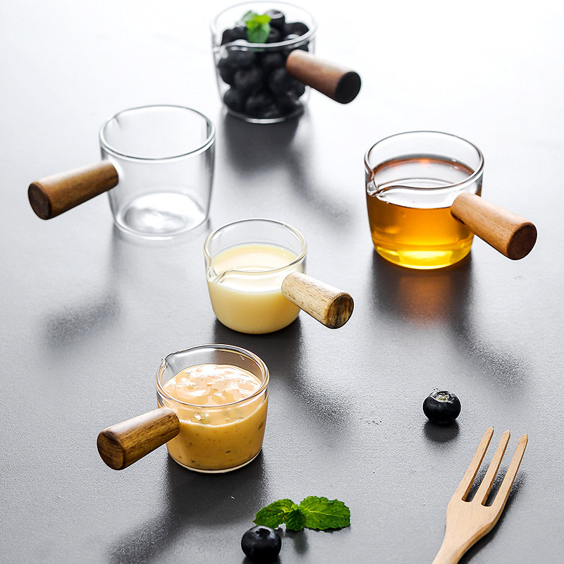 High borosilicate glass milk, mini wooden handle, small milk cup, espresso measuring cup, latte dip, milk pot, milk jar full figure