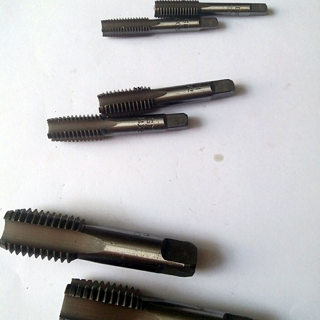 Hand tap straight groove tapping special thread tool M3-M30. Coarse and fine thread taps, hand taps details Picture