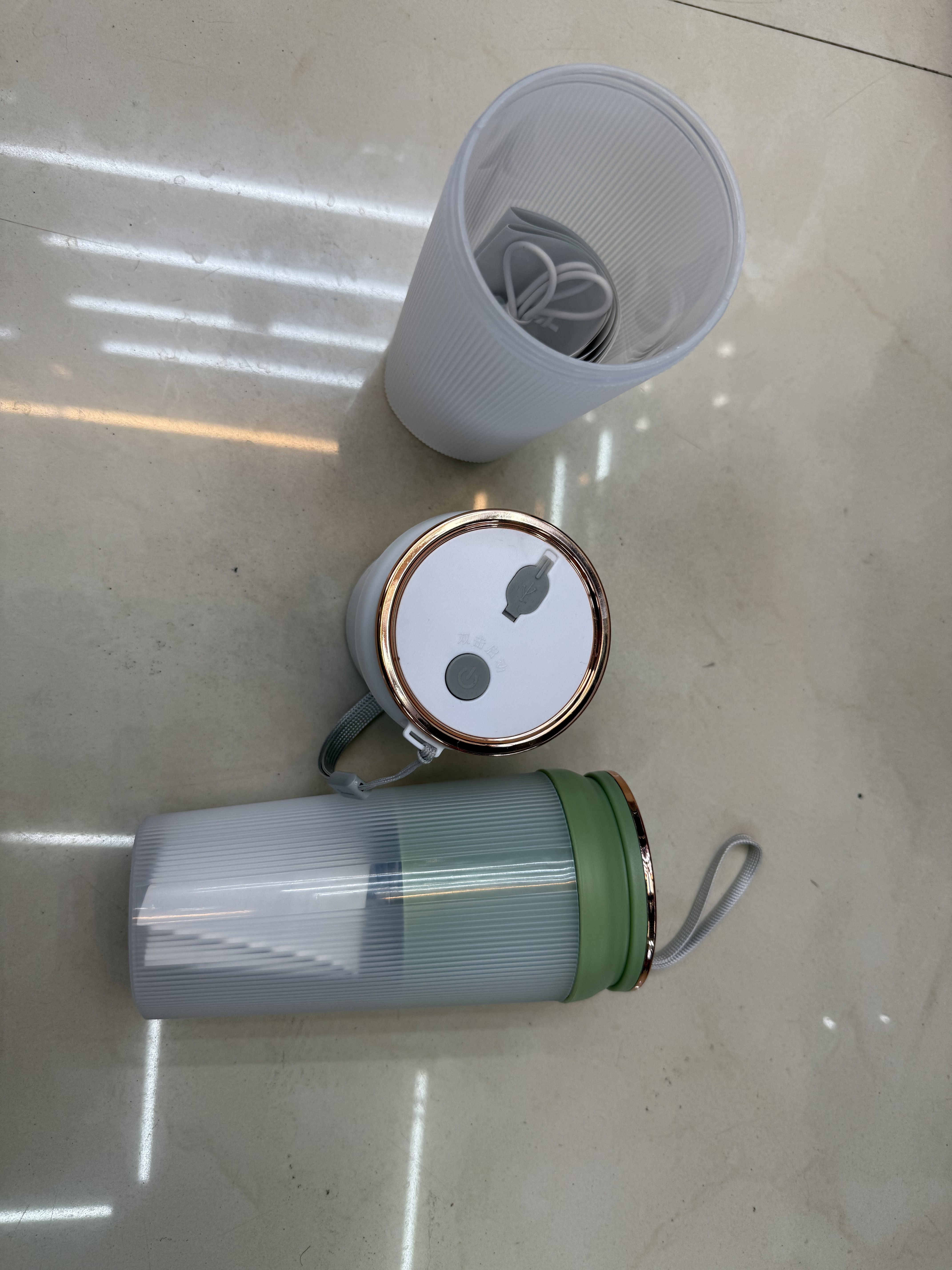 新款多款榨汁杯便携式榨汁机家用多功能小型手持充电果汁机迷你榨汁机果汁机原汁机果汁机料理机详情2