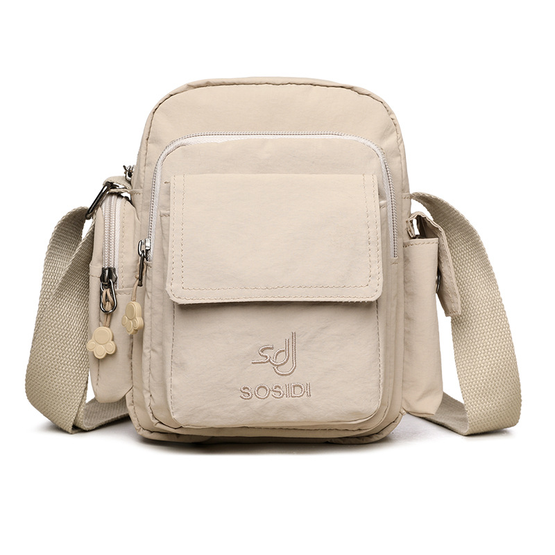 Korean-style casual and versatile waterproof nylon small square bag for men and women, lightweight mobile phone bag, multi-pocket commuting crossbody bag Item Picture