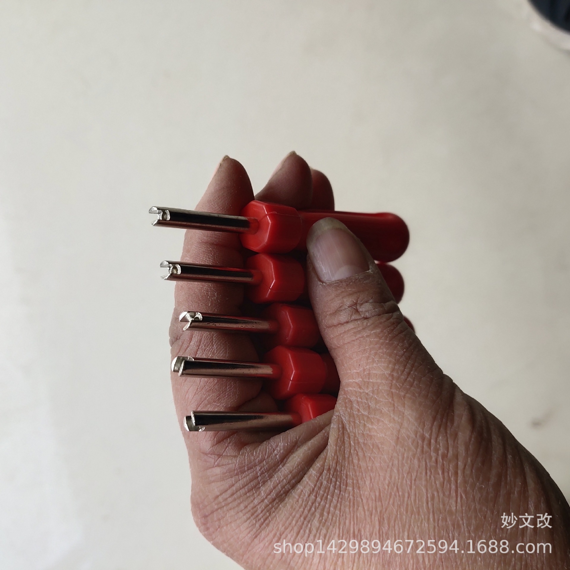 Wholesale valve core installation and disassembly tools, valve stem tightening tools, screwdrivers, screwdrivers, tire single-ended wrenches Specification drawing