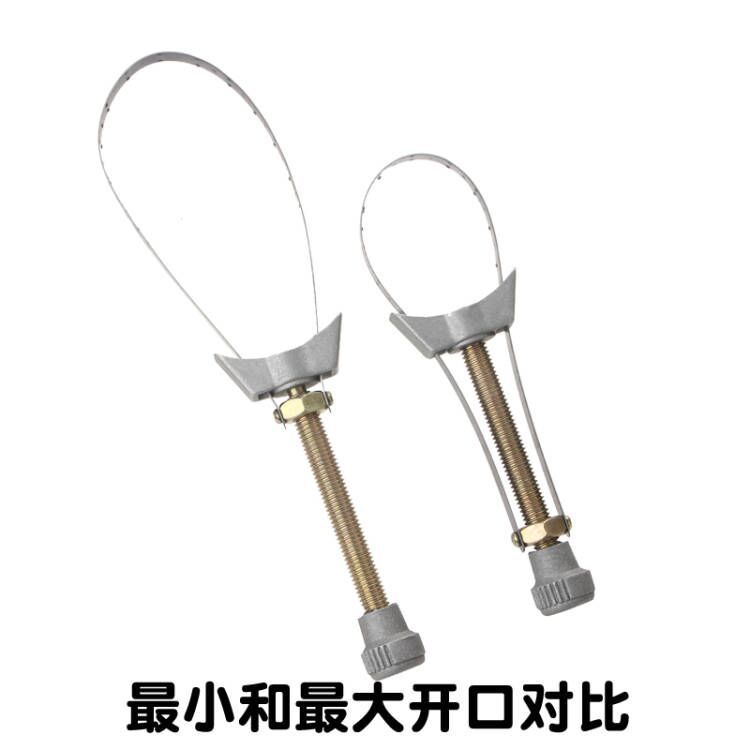 Treasure type oil filter element wrench, filter oil change disassembly and assembly tool, adjustable car oil steel band wrench Application Scenario