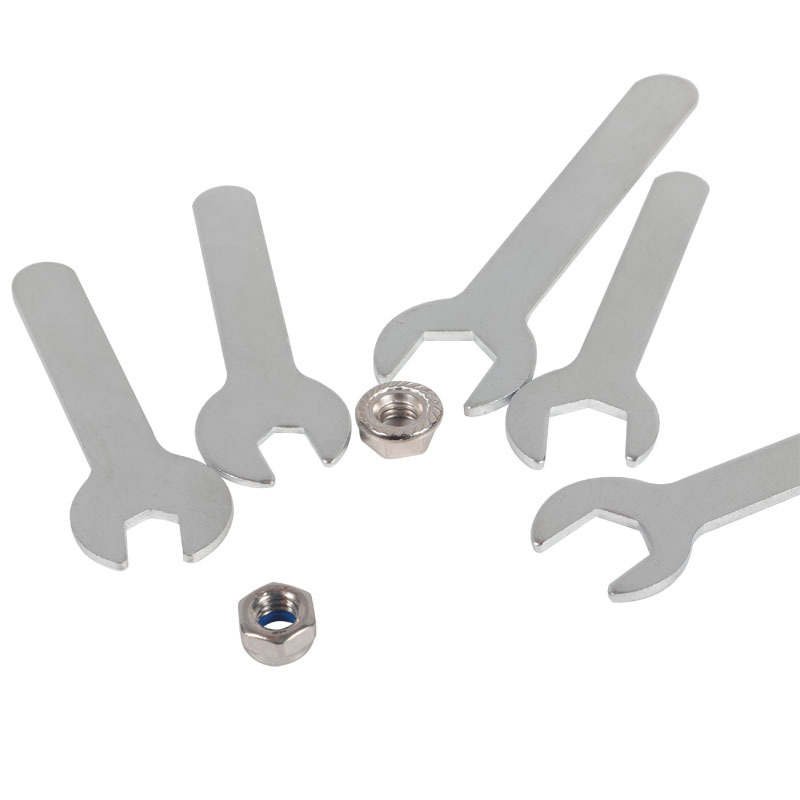 The manufacturer has a simple 8mm opening small wrench in stock, 8*70*1.8, for one-time stamping and e-commerce matching Specification drawing