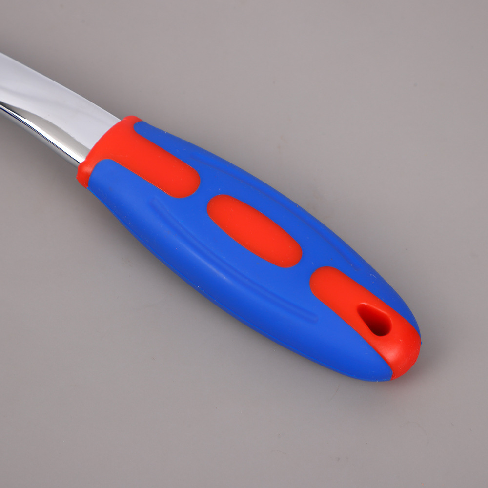 Quick forward and reverse ratchet wrench, multi-specification bidirectional automatic plum blossom plastic handle wrench, household set, car maintenance combination Application Scenario