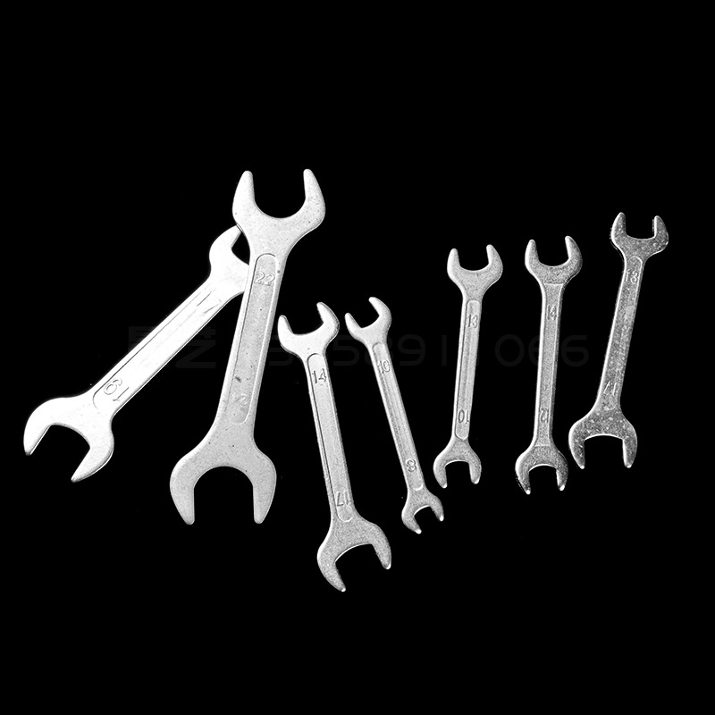 Manufacturer accessories, open-end machine tools, typing, stamping, double-head fixed wrench, complete delivery, galvanized 8-10-12-14 Application Scenario