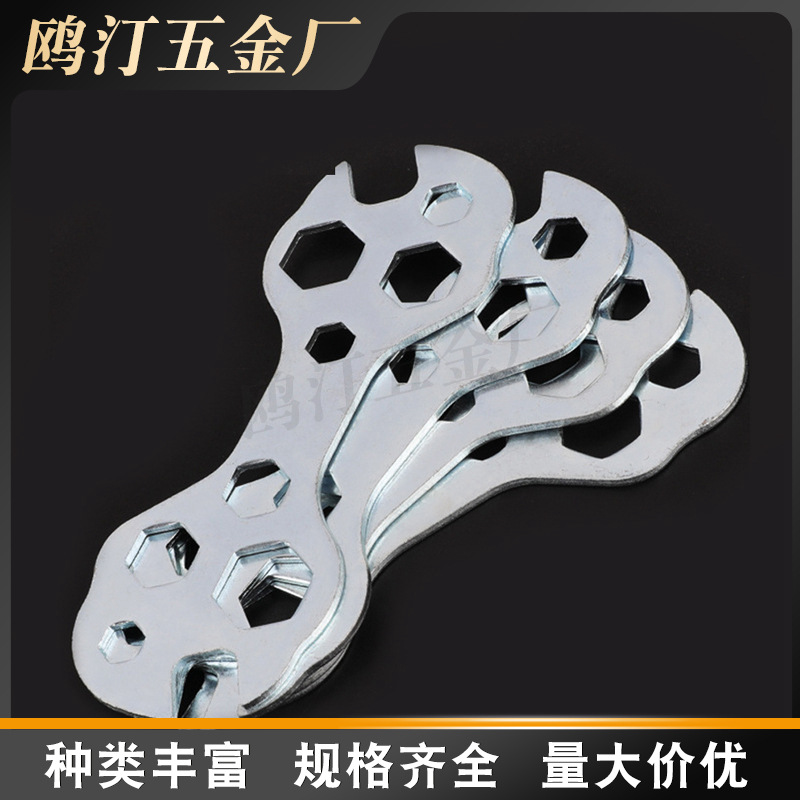Multi-functional flower plate mountain bike multi-hole wrench maintenance tool, multi-hole plum blossom bicycle hexagon socket wrench Application Scenario
