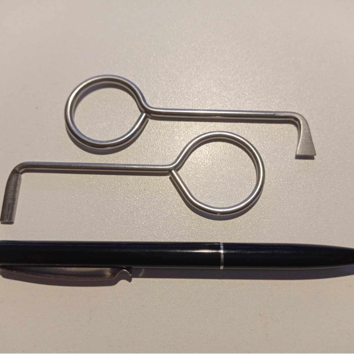 Two-piece set of tools, universal tools Specification drawing