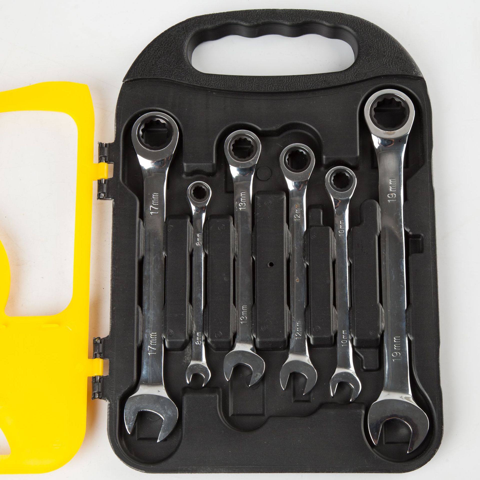 Factory wholesale seven-piece set of ratchet dual-purpose wrenches, ratchet wrench sets, auto repair and maintenance tools Specification drawing