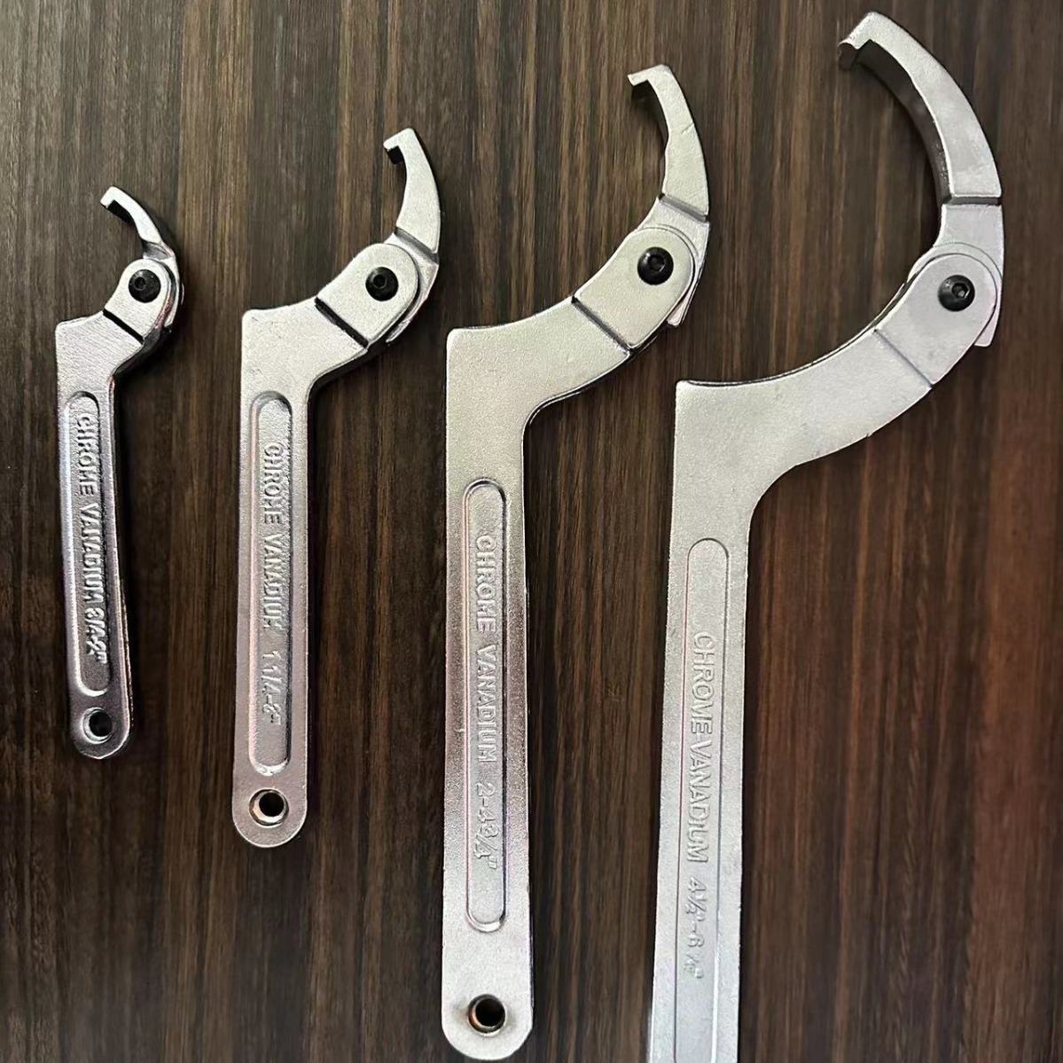 Crescent-shaped adjustable wrench, multi-functional adjustable wrench, round head manual wrench, flexible X20 Specification drawing