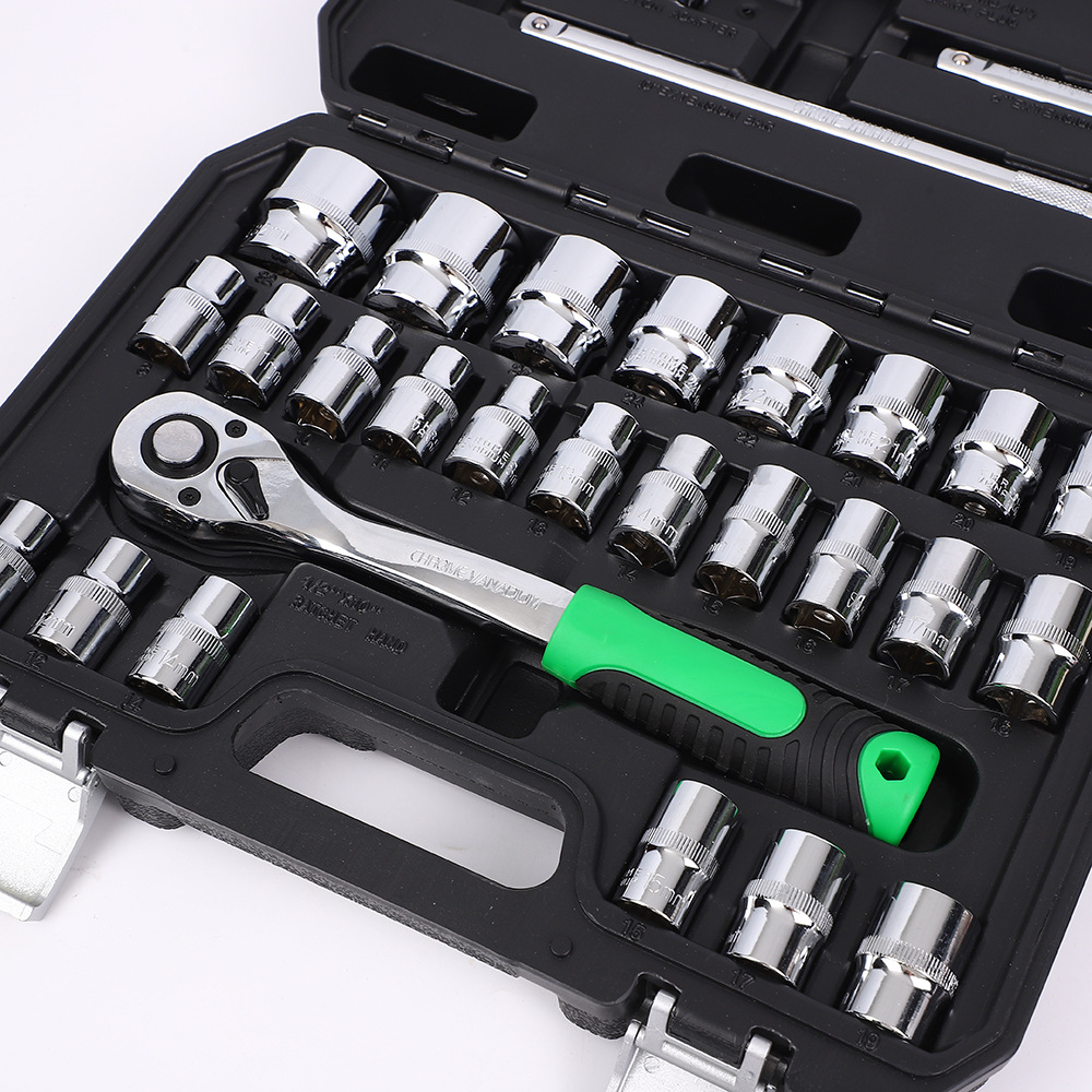 32PCS set of household toolbox repair kit, car maintenance socket ratchet wrench combination hardware tools Specification drawing