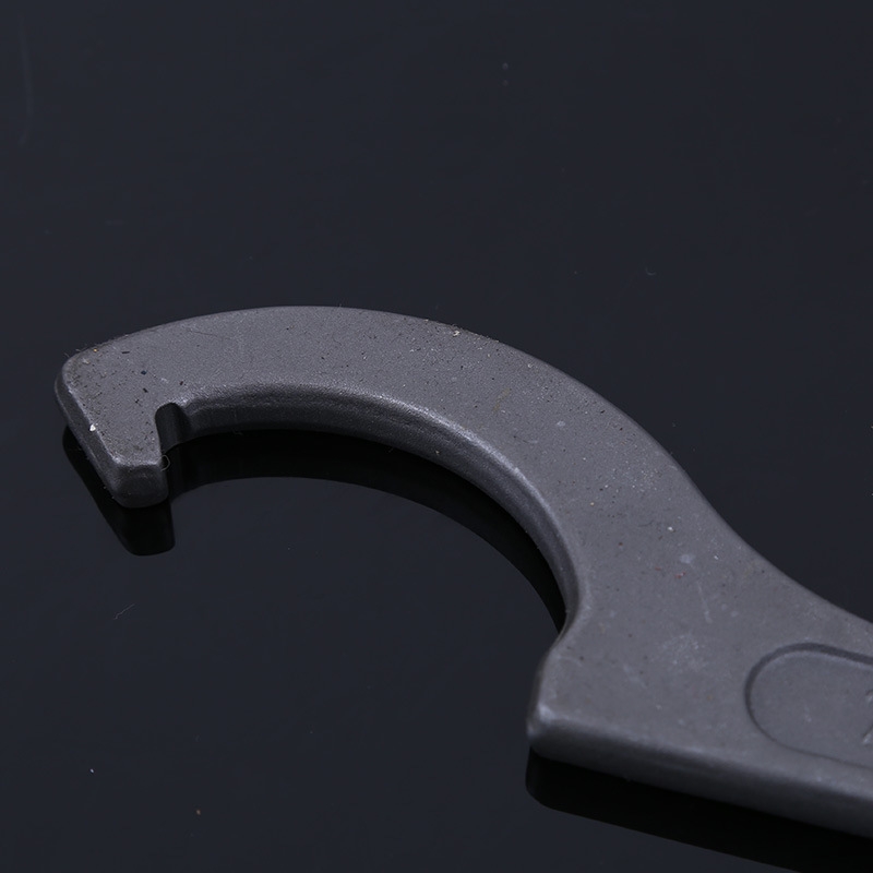 Double Special Manual hardware Tools, multi-specification industrial-grade crescent hook wrenches, round nut hook type adjustable wrenches Application Scenario
