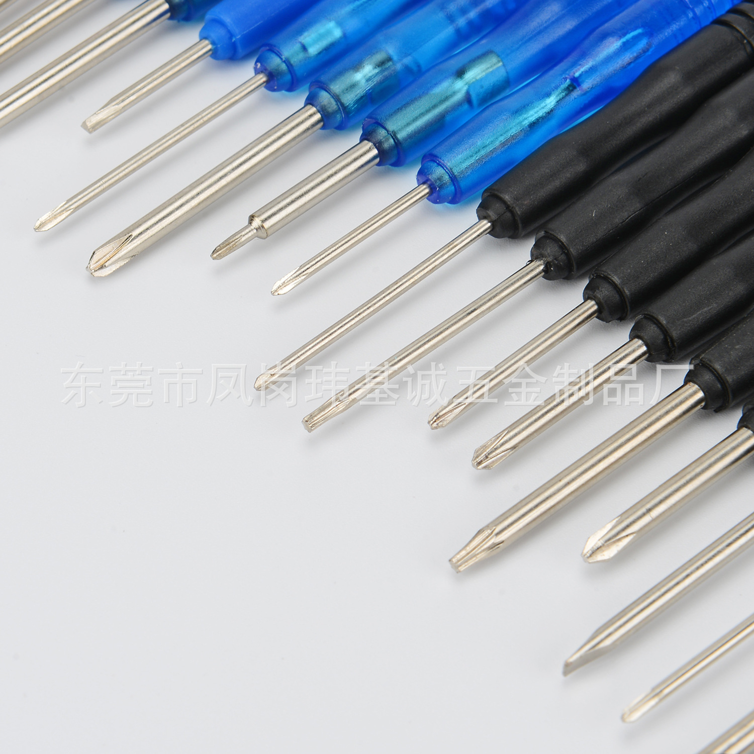 Cross, straight, five-star, Y-shaped, plum blossom, hexagonal screwdriver, screwdriver screwdriver manufacturer supplies and customizes Application Scenario