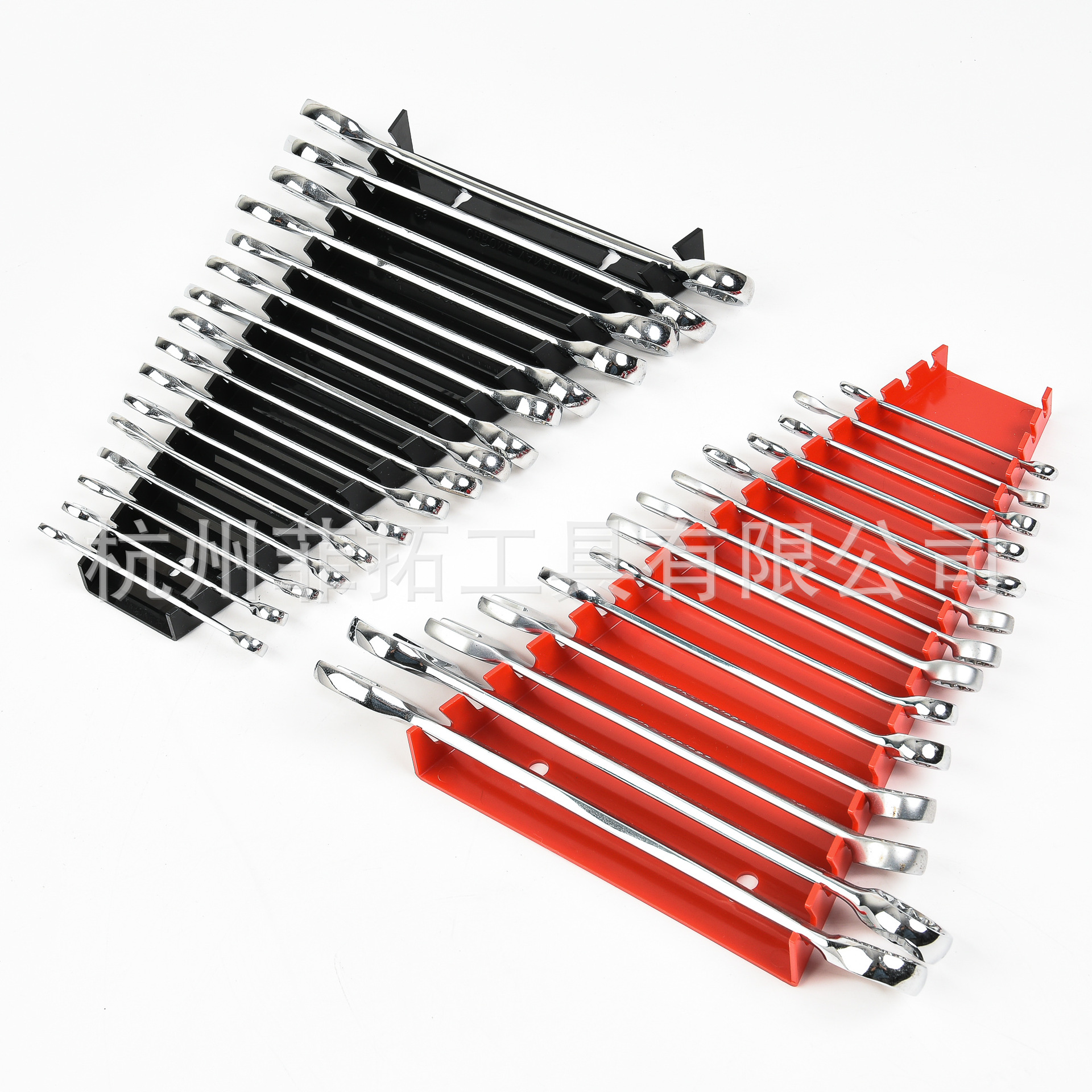 Auto repair wrench rack, hardware tool hanging rack, auto repair work desk hanging board accessories, magnetic triangular wrench Specification drawing