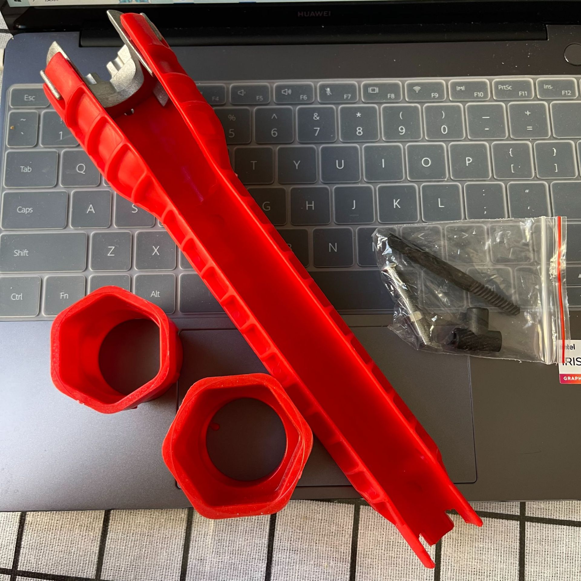 Wholesale water pipe faucet sink wrench, new eight-in-one bathroom Angle valve universal disassembly and installation tool wrench undefined