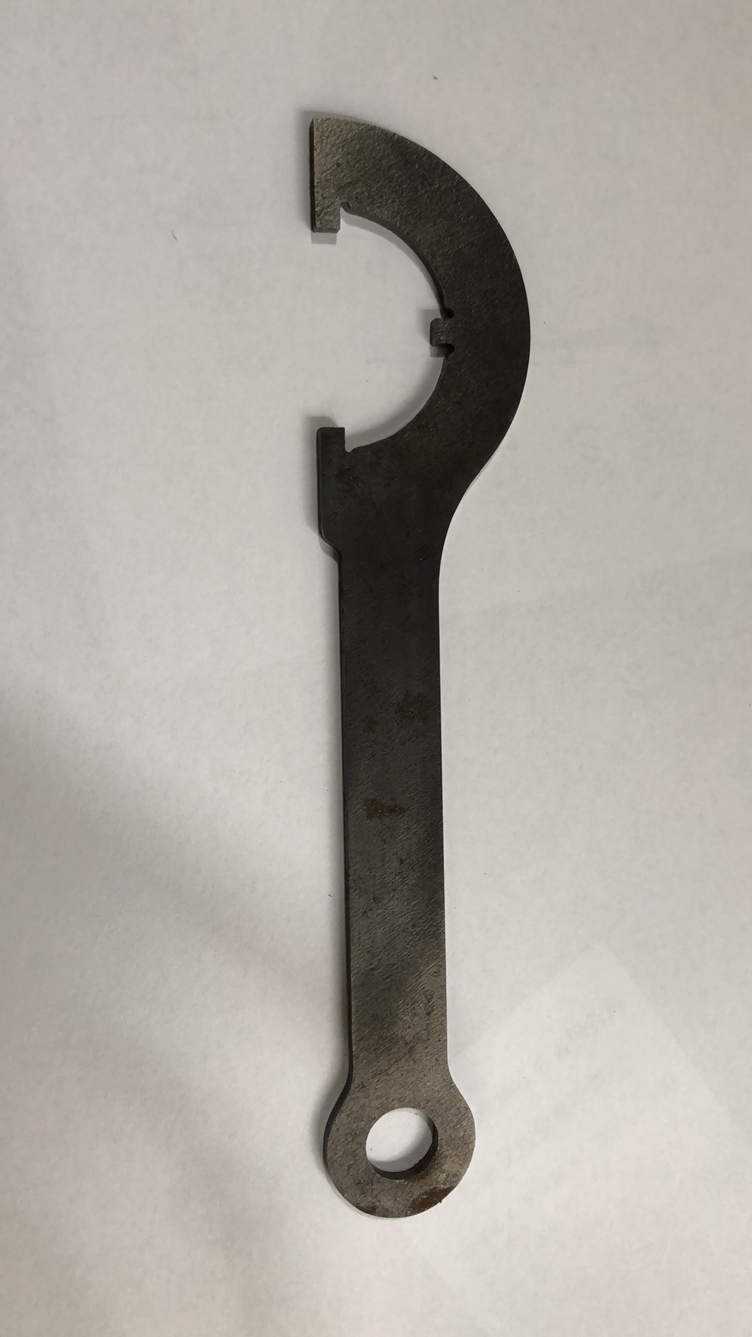 Three-hole crescent wrench for foreign trade full figure