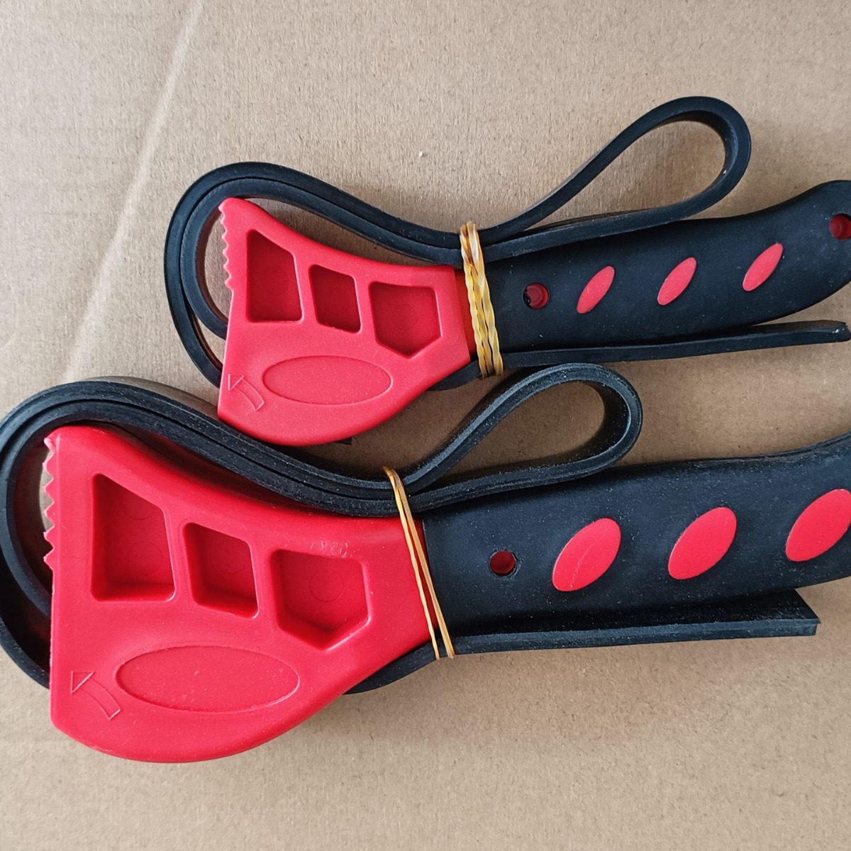 6-inch and 8-inch multi-functional belt-type wrenches, adjustable bottle openers, auto repair rubber filters, universal wrenches wholesale details Picture