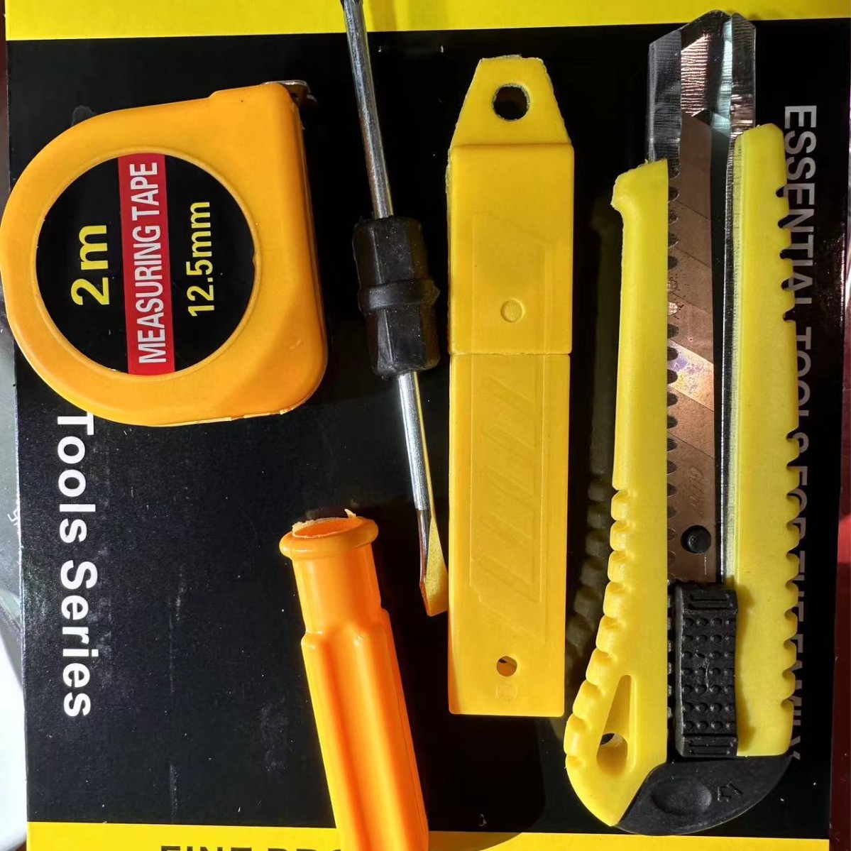 Tape measure, utility knife set, household set, dual-purpose screwdriver factory, cheap set wholesale full figure
