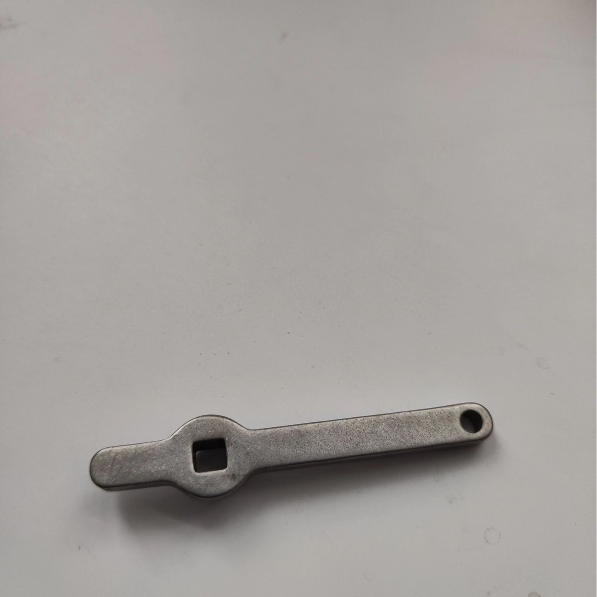 New 304 stainless steel wrench, Radiator air outlet wrench, radiator details Picture