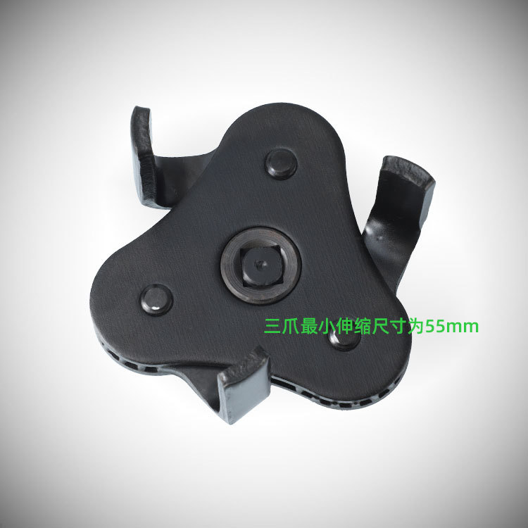 Z-flat three-prong oil filter wrench, oil strainer, oil filter element disassembly and assembly tool, auto maintenance tool Application Scenario