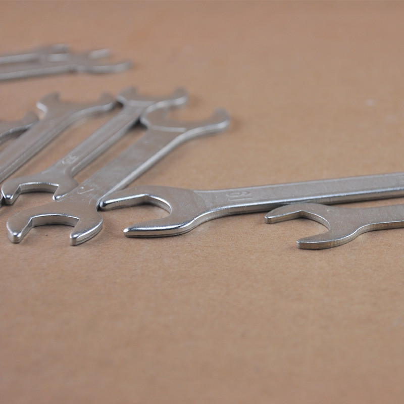 Open-end wrench, sheet metal stamping open-end wrench, bicycle wrench, double-ended open-end wrench, fixed wrench Specification drawing