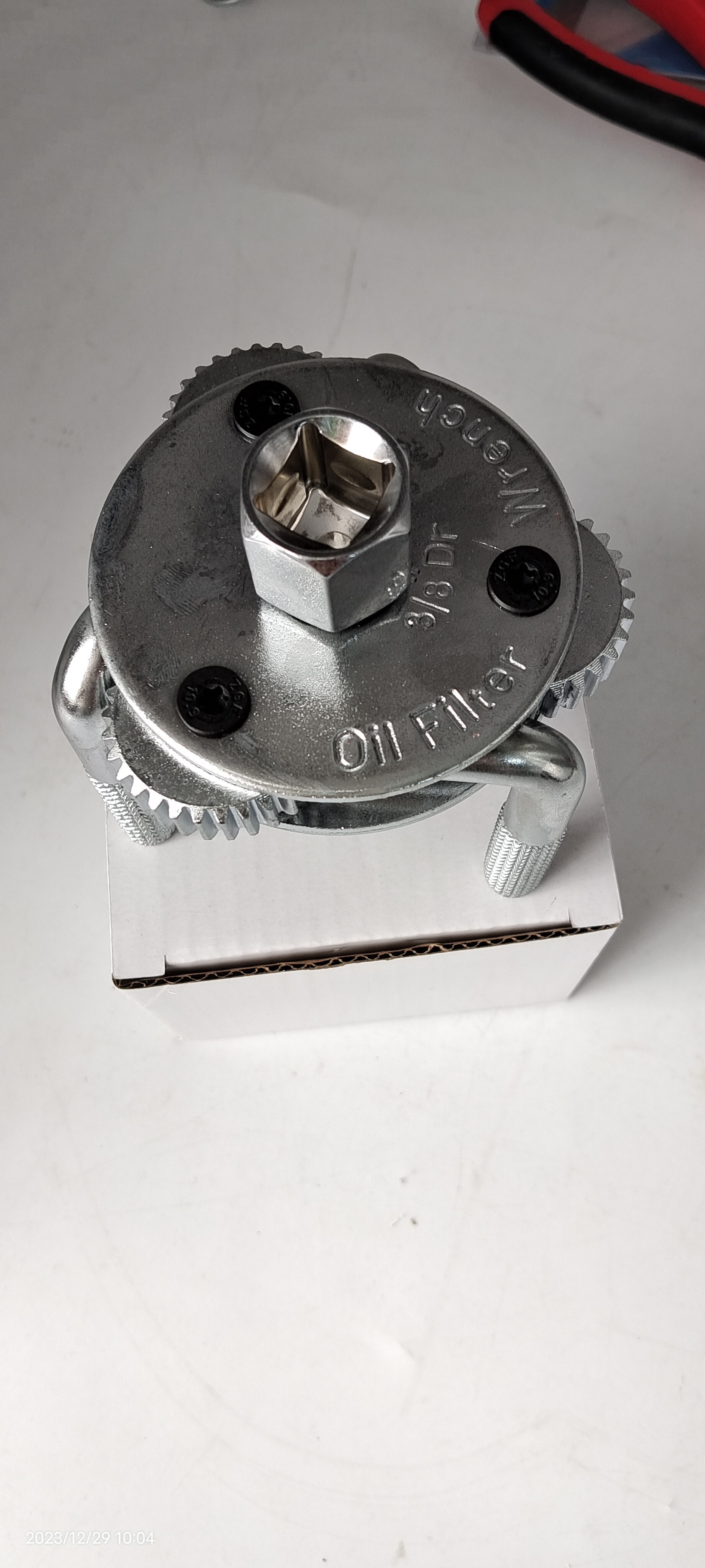 Factory direct sales of round-foot and flat-foot dual-purpose oil filter wrench wholesale, bidirectional three-jaw filter wrench undefined