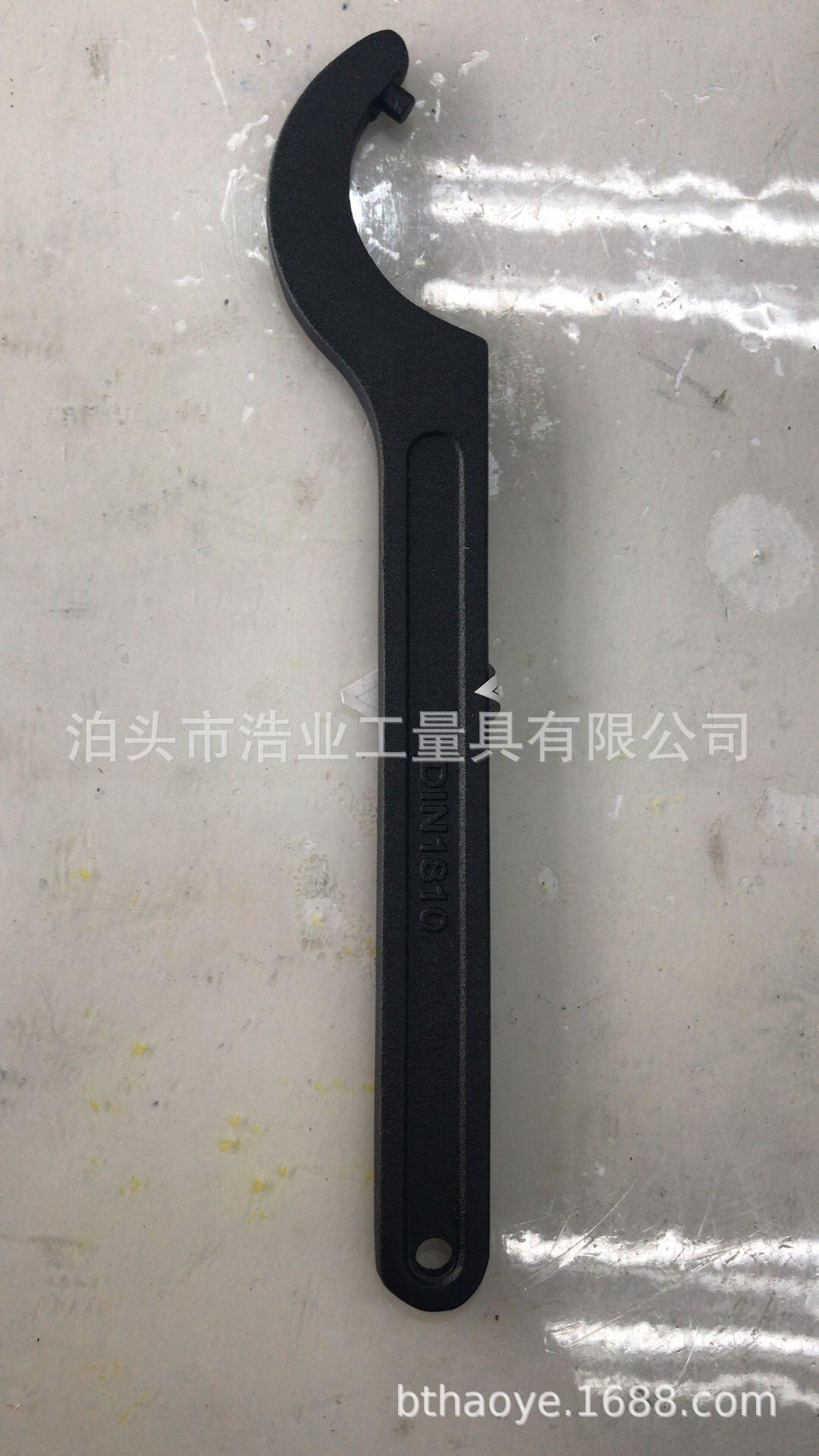 Crescent wrench 110-115, hook traction hook wrench 40-42, black-plated cylindrical pin hook wrench 52-55 Application Scenario