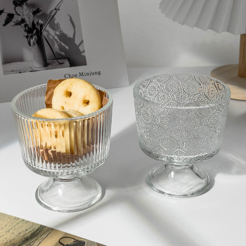 High-appearance-level glass cups, high-footed dessert cups, niche coffee cups, juice, yogurt, ice cream, retro embossed cups full figure