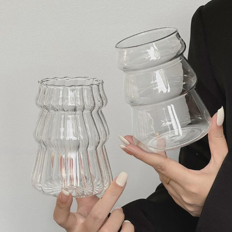 Transparent household Christmas cup, high appearance level, simple single-layer cup, juice and milk cup, high borosilicate glass heat-resistant glass cup Application Scenario