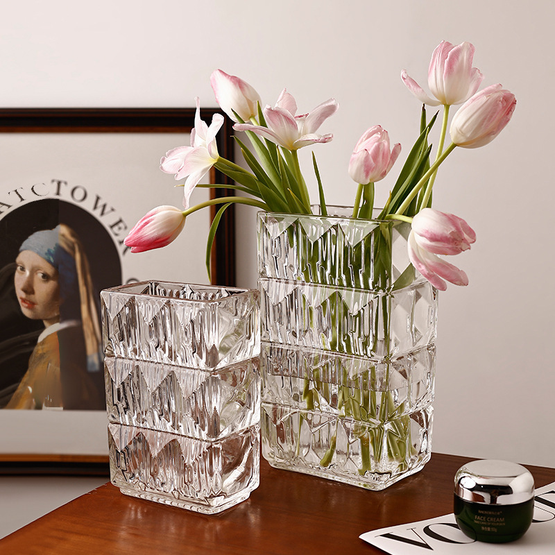 High-end, light luxury, high-end crystal vase, transparent glass, hydroponic fresh flowers, ins style flower arrangement, living room dining table decoration details Picture