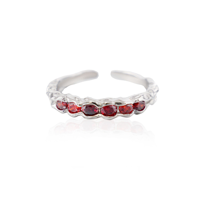 A simple glazed red zircon open ring for women, with a unique and high-end look. It's an ins cold style and versatile food ring Item Picture