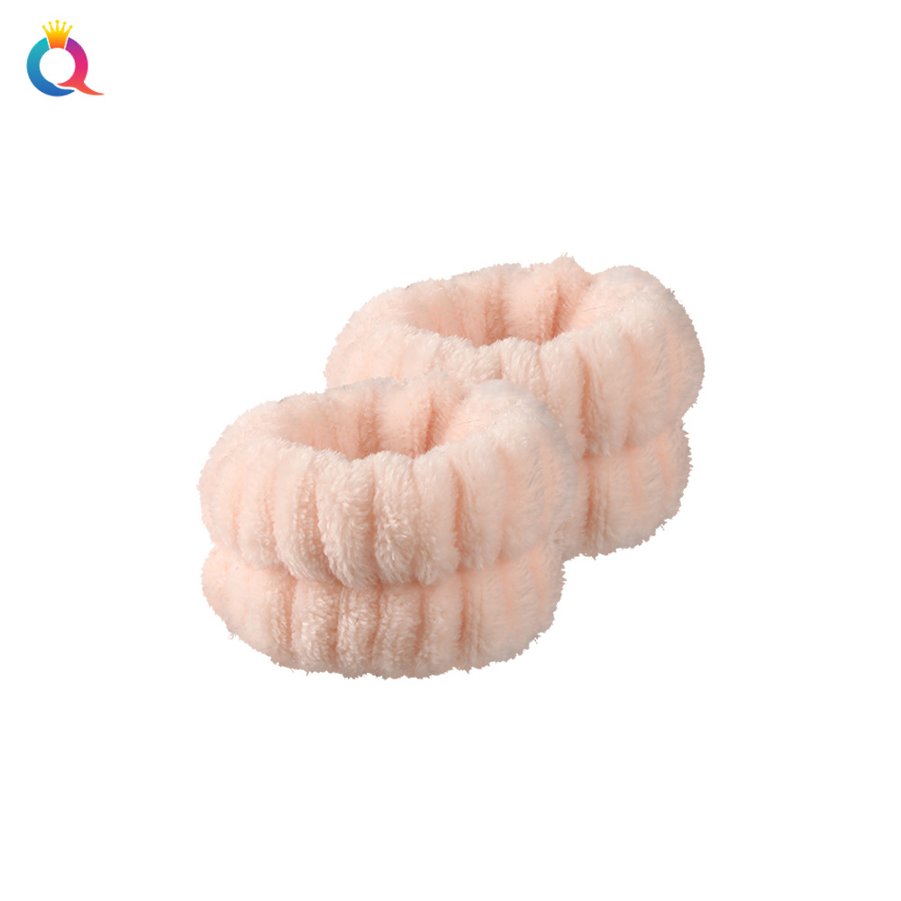 Qiyue Cross-border Amazon Coral Fleece Waterproof Face Wash Wrist Strap, Flannel Absorbent Sweat Wipe Headband, Sports Hair band Item Picture