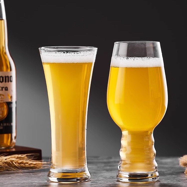 Large-capacity craft beer cups, trendy creative draft beer cups, thickened wheat glass cups, and light luxury personalized juice cups Application Scenario