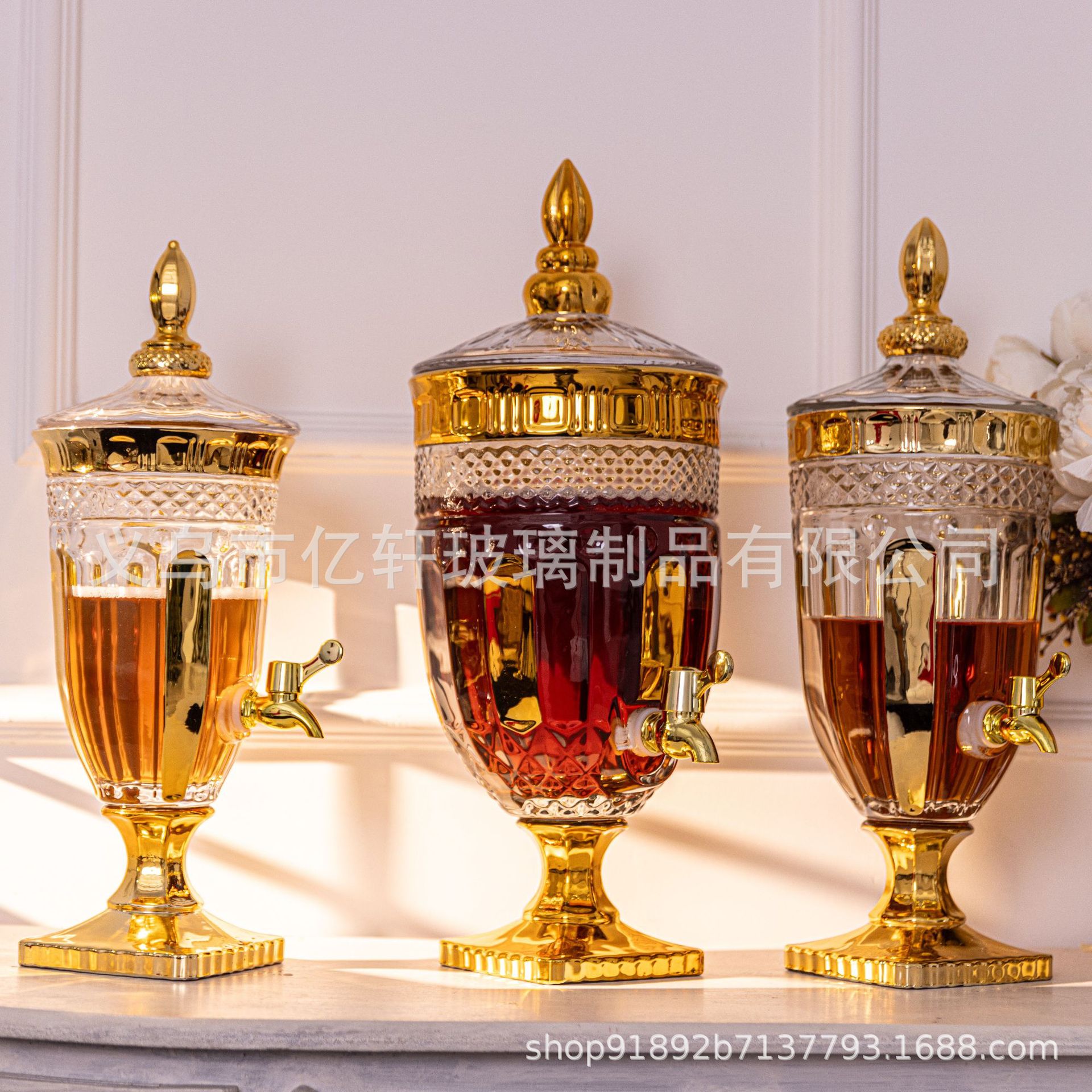 Hotel transparent gilded glass juice VAT, covered faucet, household wine-making containers and utensils, cold water bottle, tea drinks Specification drawing