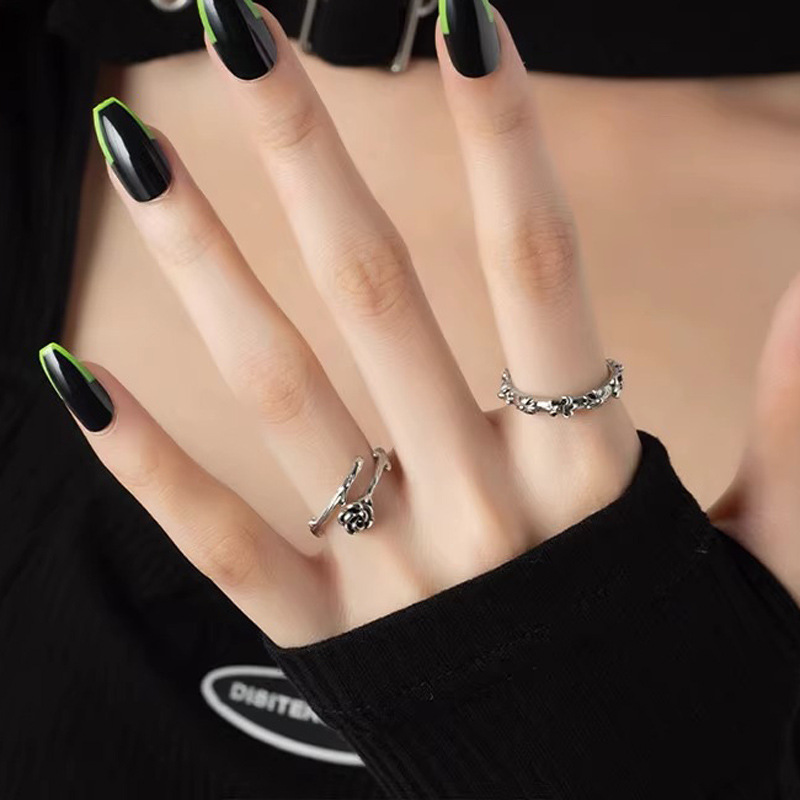Simple design, retro cross rose open ring, women's niche personality, light luxury, plain ring, fashionable ring trend details Picture