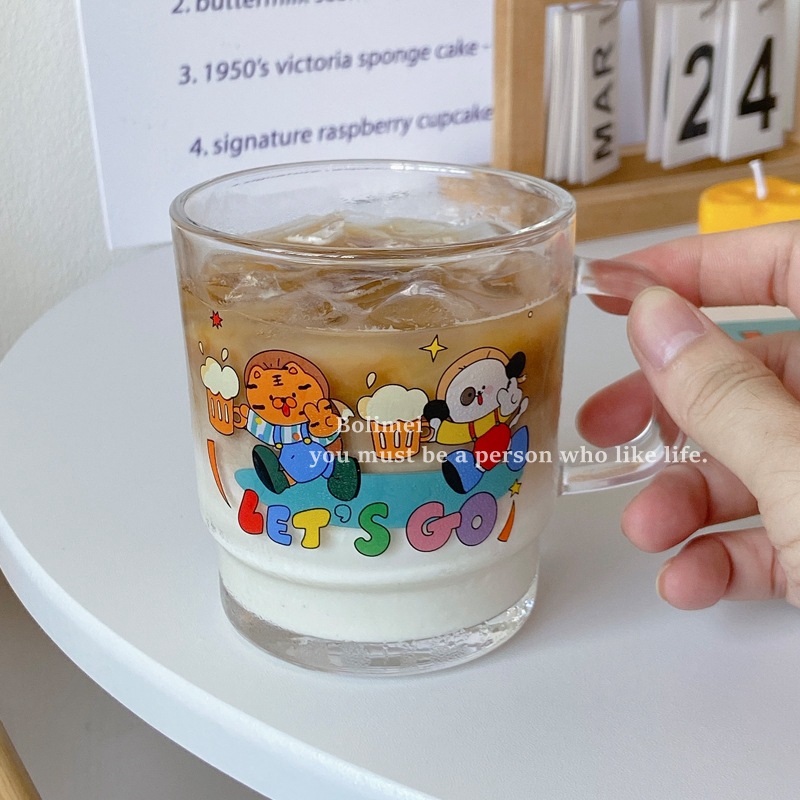 Wholesale of Bolimei designer cartoon pattern glass cups, student water cups with LIDS, drinking cups details Picture