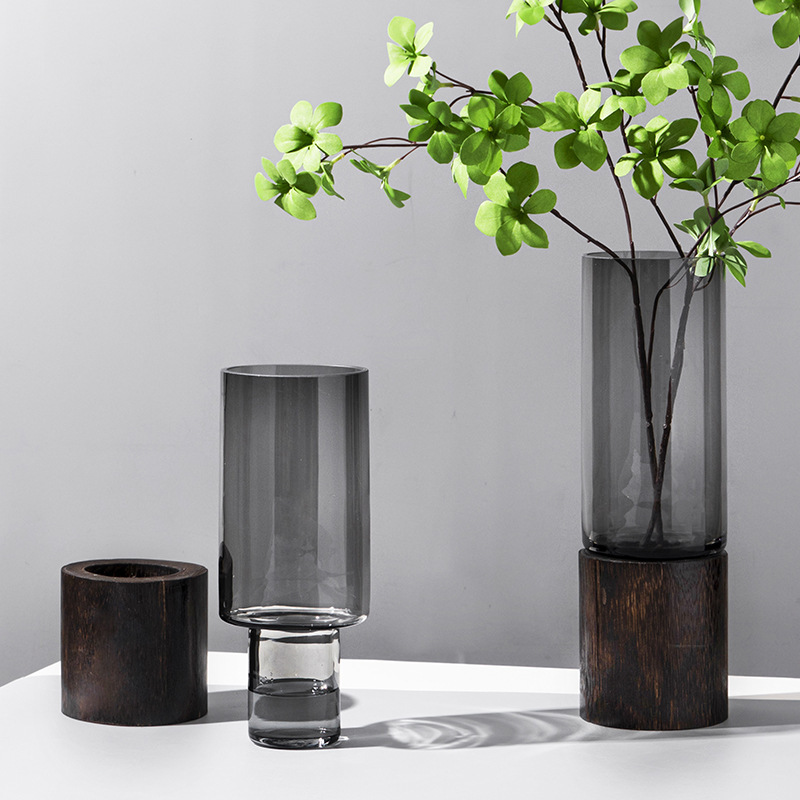 Light luxury vase ornaments, simple and creative original color glass water-grown fresh flowers, roses and lilies, living room dining table flower arrangement decoration details Picture
