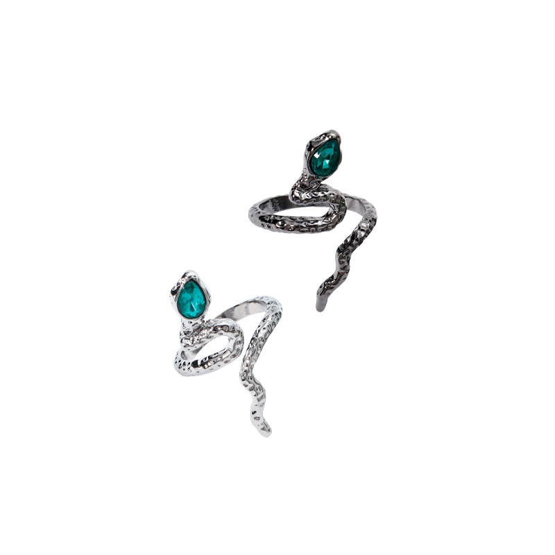 The snake-shaped niche design ring exudes a sense of luxury and sophistication for women. It is a unique open-mouted index finger ring that has become a trendy and cool trend on Instagram Item Picture