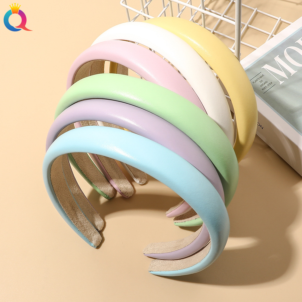 Qiyue's new Korean-style PU leather sponge hairband, a fresh and elegant headband, a versatile hairpin for washing the face and pressing hair, is a hair accessory full figure