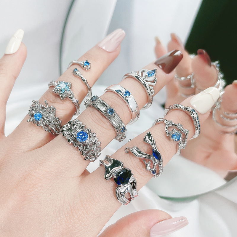 A high-end, irregular sea blue zircon open ring for women, a light luxury and fashionable style, versatile, simple and individual ring details Picture