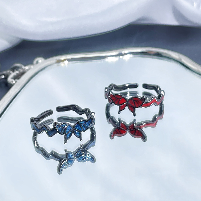 Dark retro butterfly opening ring, a niche design for women, light luxury style, punk hot girl personality, index finger ring trend full figure