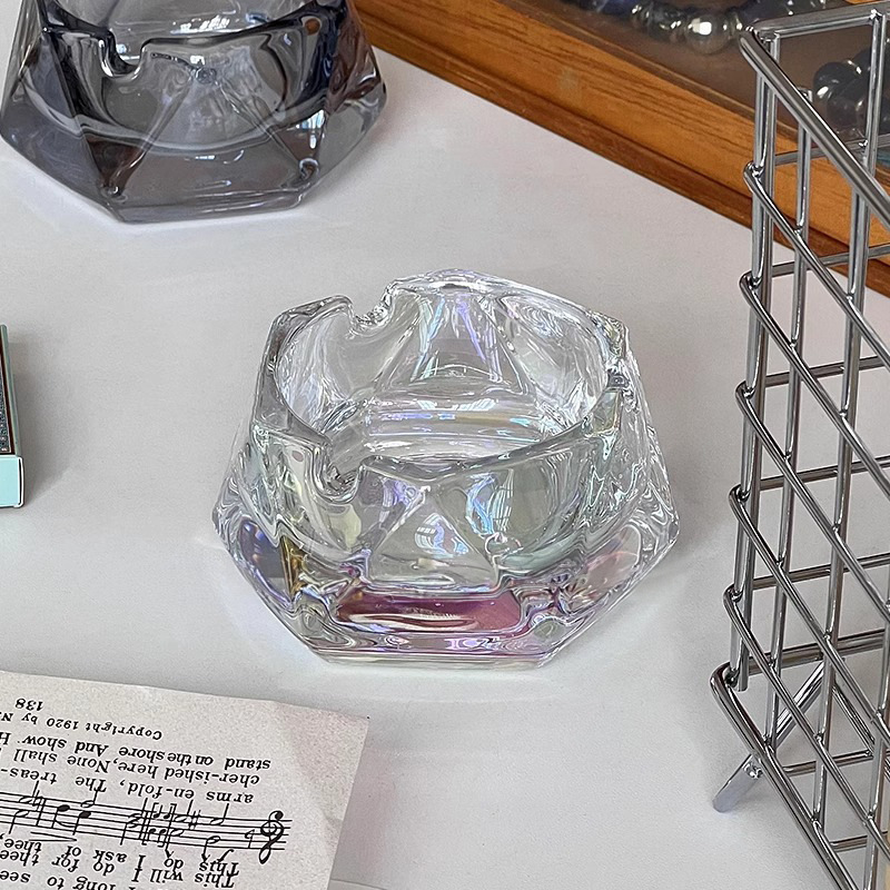 Ins-style simple and light luxury diamond-shaped glass ashtray, fashionable home and office high-end geometric hexagonal ashtray details Picture