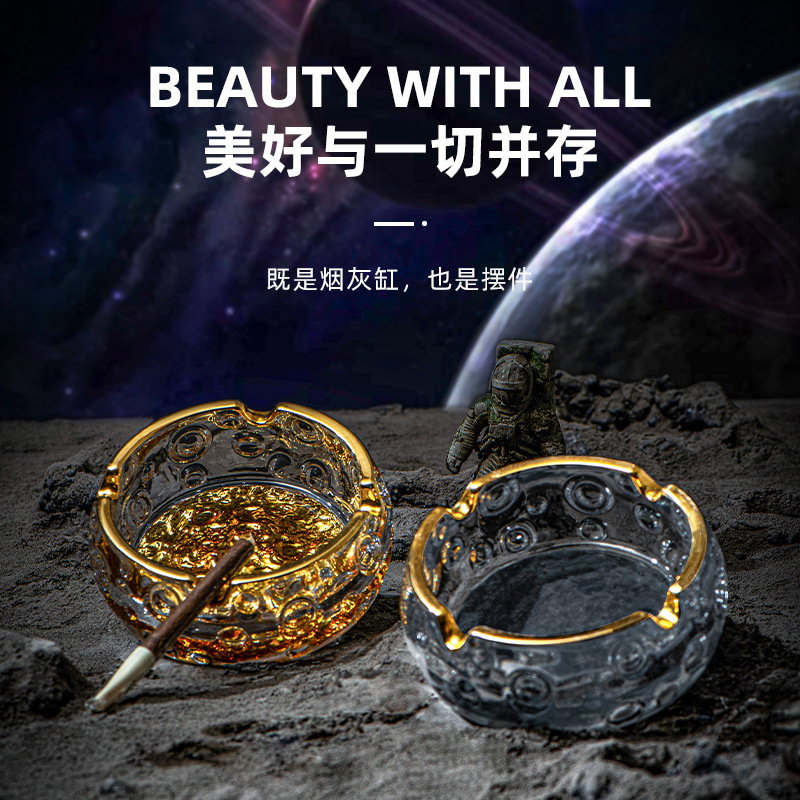 A light luxury high-end glass ashtray, creative, individual and trendy large household coffee table, a grand gift for your boyfriend in the living room details Picture