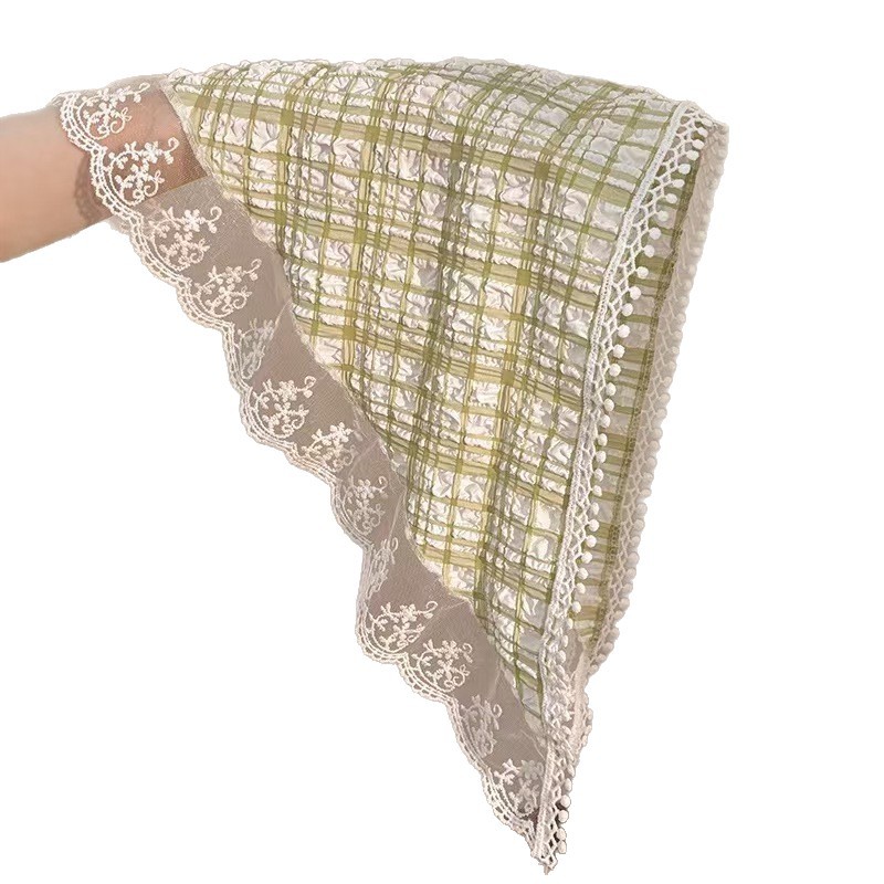 The new 2025 pastoral style hair accessories are sweet and elegant. The best-selling lace triangular scarf hair band and retro checkered ribbon hair band Item Picture